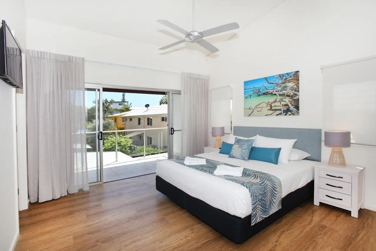 Apartment Stylish Beachside Holiday Penthouse Coolum Beach Australien