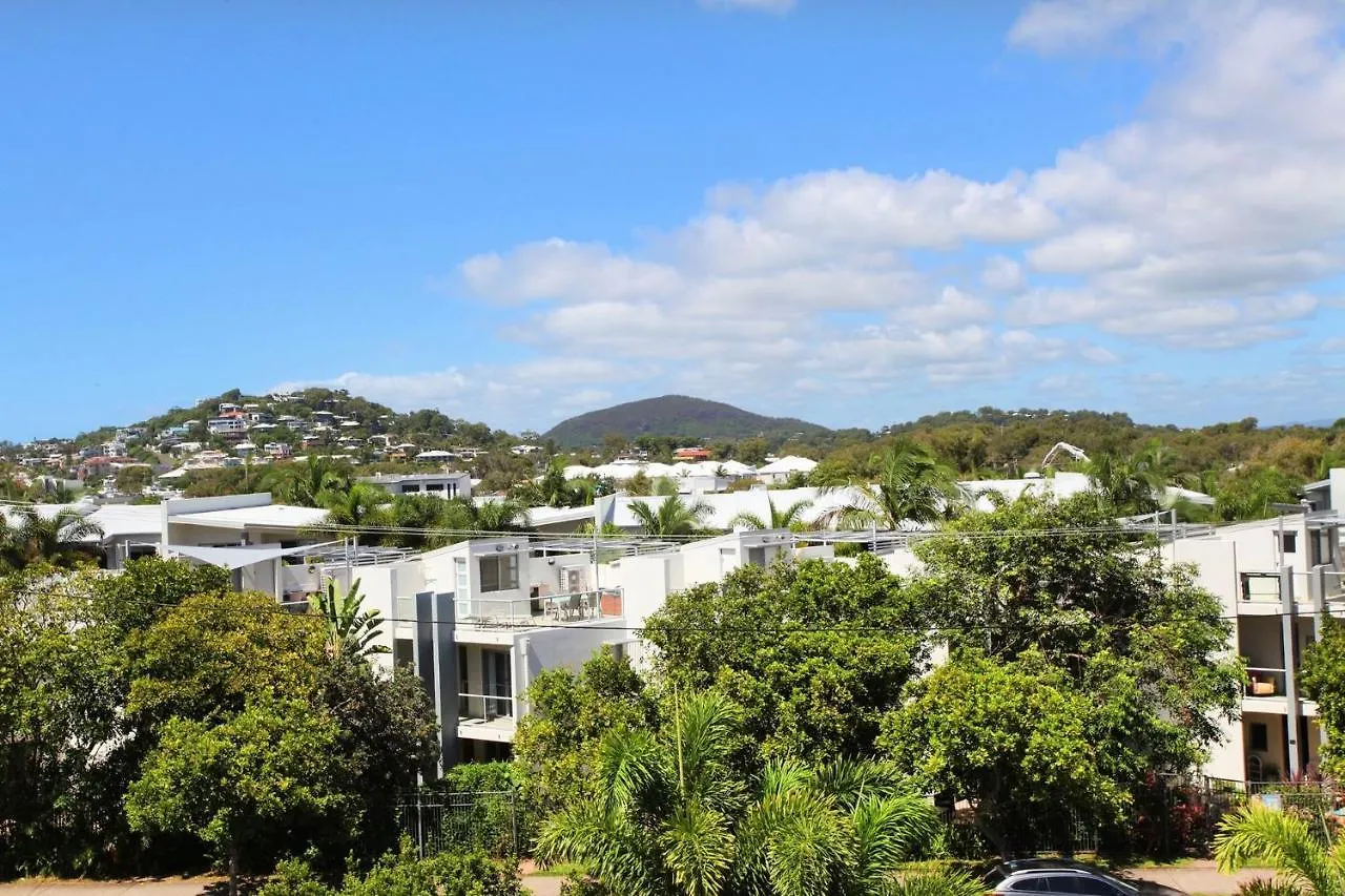 Apartment Stylish Beachside Holiday Penthouse Coolum Beach